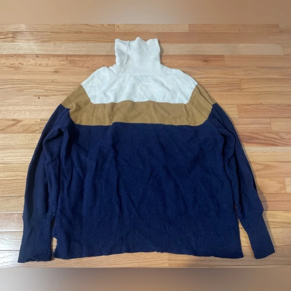 J. Crew Navy White and Beige Turtleneck Sweater Size XXL